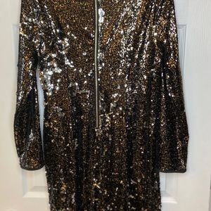 *NEW* Tahari- Sequin long sleeve black/silver/gold